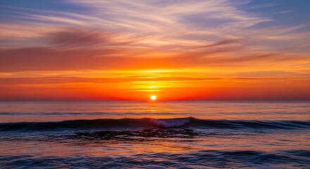 Obraz premium Ocean Sunset Serenity - A Peaceful Horizon.