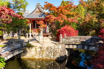 Fototapeta premium Gardens of Kiyomizu-dera temple in autumn, Kyoto, Japan