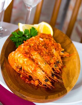 Roasted shrimp with lemon and herbs