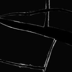 Vidrio roto con grietas brillantes sobre fondo negro, alto contraste que resalta la textura y crea un efecto impactante y elegante.