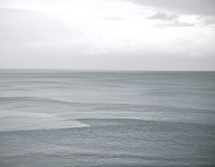 Fototapeta premium Grey overcast ocean vista