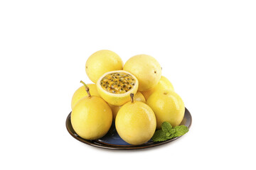 Fresh Golden Passion Fruit from Hainan - Tropical Exotic Fruit with Seeds