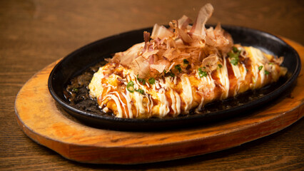 日本式オムレツ、日本のブラウンソース