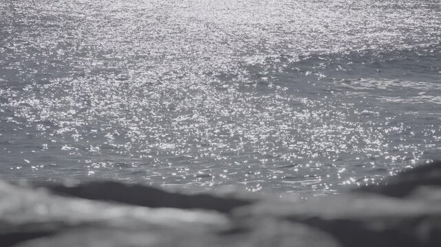 波と綺麗な光の反射
Waves and beautiful light reflections
Slog_4k_24p