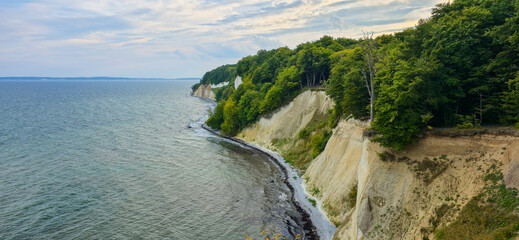 Kreidefelsen im Nationalpark Jasmund Rügen mit Blick auf die Ostsee