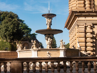 Italia, Firenze, Il Giardino di Boboli. La fontana del Carciofo.