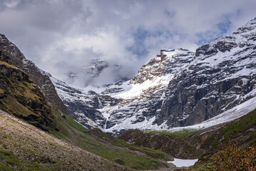 Rupin Pass is a high altitude trek in Himachal Pradesh located at 4650m.Trek is full of diversity from majestic Himalayan ranges to waterfalls, glacial meadows, snow-covered landscapes, lush forests.
