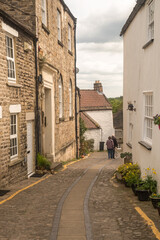 Alley with cobbelstones in the old town of Richmond, North Yorkshire, England