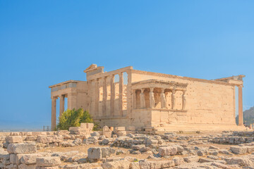 L'Érechthéion, vestiges du site de l'Acropole, à Athènes en Grèce.