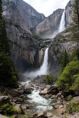 Fototapeta premium Yosemite Valley Waterfall