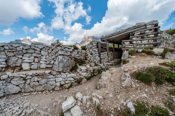 Cinque Torri and the remains of fortifications after World War I.