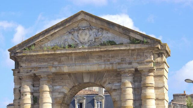 Detail of the Porte d&rsquo;Aquitaine gate on the Place de la Victoire square in Bordeaux, France