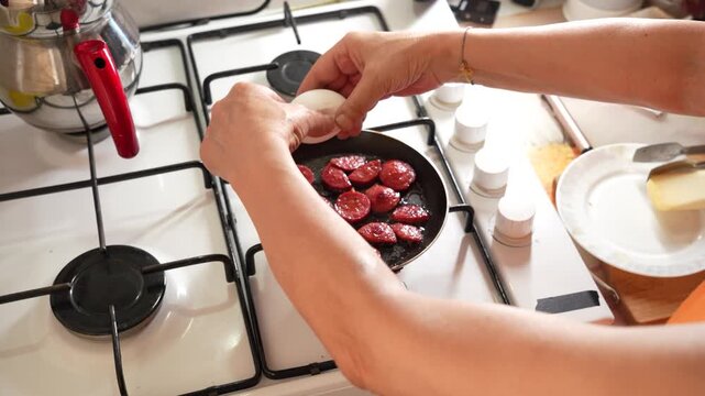 Turkish Sucuk & Egg &ndash; Breakfast Skillet | 