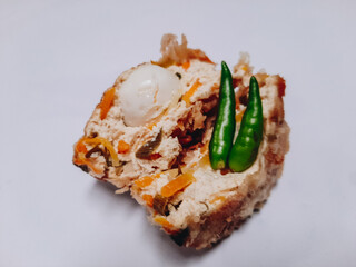Tofu nest quail eggs (bird's nest tofu) are ready to eat. Know who uses additional quail eggs to make it look like a bird's nest. Basic ingredients are quail eggs, tofu