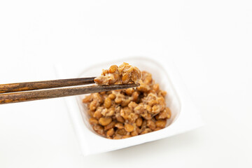パック入り納豆　白バック