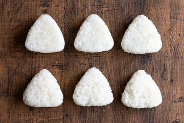 おにぎり　rice ball
