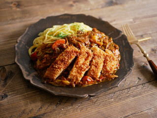 カツカレーパスタ
