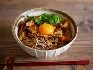 カレー月見そば