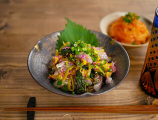鯵の菊の花あえ