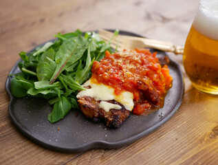 豚ロースパン粉焼きとトマトソース