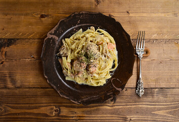 鮭クリームパスタ