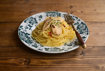 鶏胸肉のペペロンチーノ