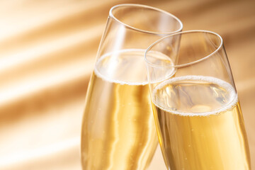 特別な日や記念日をシャンパンで祝う