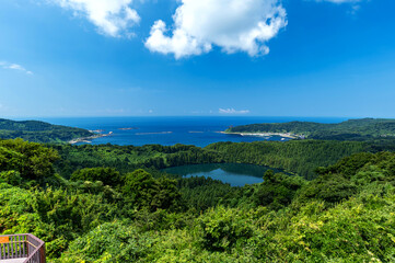 【秋田県男鹿半島】八望台から眺める日本海の絶景。爆裂火口でできた戸賀湾は年中穏やかな湾。
