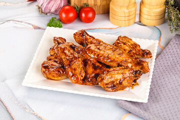 Buffalo chicken wings barbecue sauce