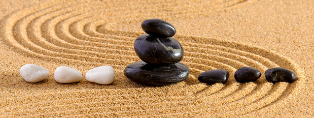 Japanischer ZEN Garten der Meditation, Auszeit und Entspannung für Körper, Geist und Seele mit...