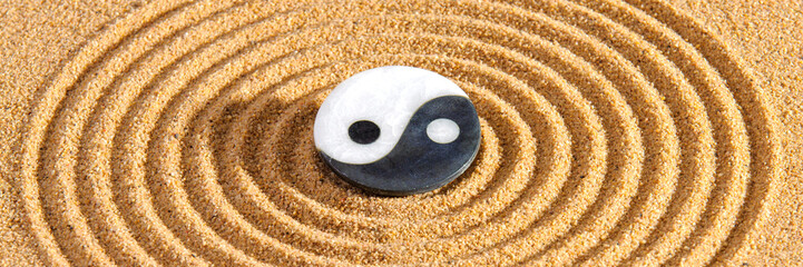 Japanischer ZEN Garten der Meditation, Auszeit und Entspannung für Körper, Geist und Seele mit...