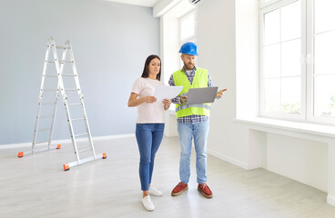 House repair decor planning, construction project, architect, customer discussing building...