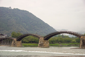 Fototapeta premium 早朝の錦帯橋