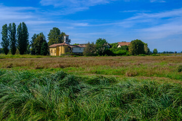 Obraz premium Country landscape near Noviglio, in Milan province, Italy