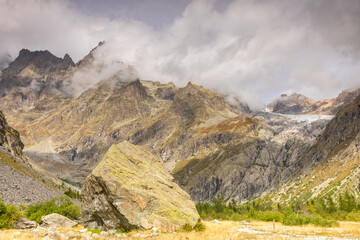 Vue du glacier blanc du Pré de Madame Carle dans les Hautes-Alpes
