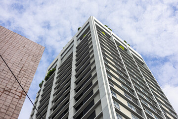 Obraz premium Modern high rise condominium resident in downtown city