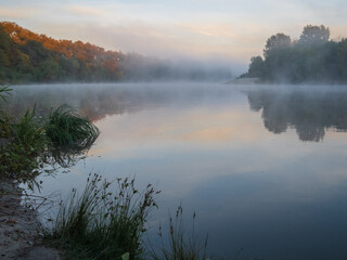 Fototapeta premium morning mist on the lake