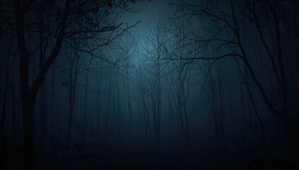 Obraz premium Mysterious and shadowy forest shrouded in thick fog