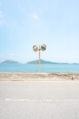 カーブミラーの世界