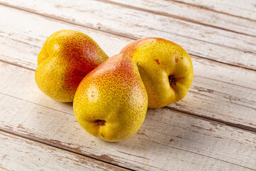 Ripe sweet juicy pear heap