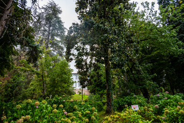 Fototapeta premium Garden view with historic building in Termal