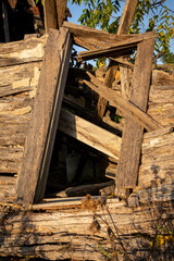 collapsing cabin window