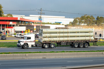 Heavy Haul: Pipes in Transit on Open Highway