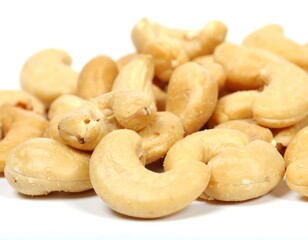 Close-up of roasted cashews (2)