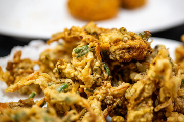 Golden and Crispy Vegetable Tempura with a Delightful Crunch