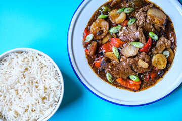 Classic Chinese Style Beef and Black Bean Meal With Boiled White Rice