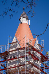 wieża w remoncie © novi59