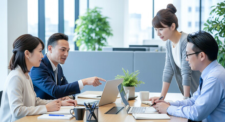 オフィスでの打ち合わせ（ミーティング）風景