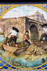 Mural cerámico dedicado a los pescadores de Talavera de la Reina es una de las obras más emblemáticas de la Ruta de los Murales