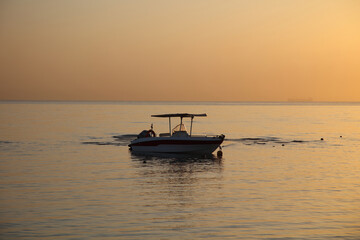 Obraz premium The Sun rise on the red sea